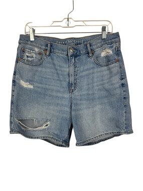 American Eagle Relaxed Strigid Distressed Jean Shorts sz 10